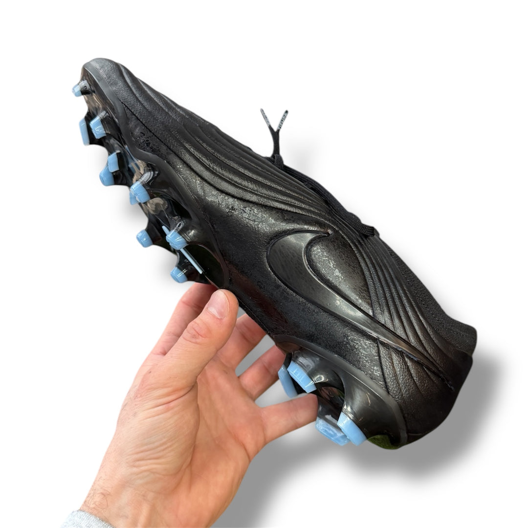 Nike Tiempo Maestro 'Blackout'